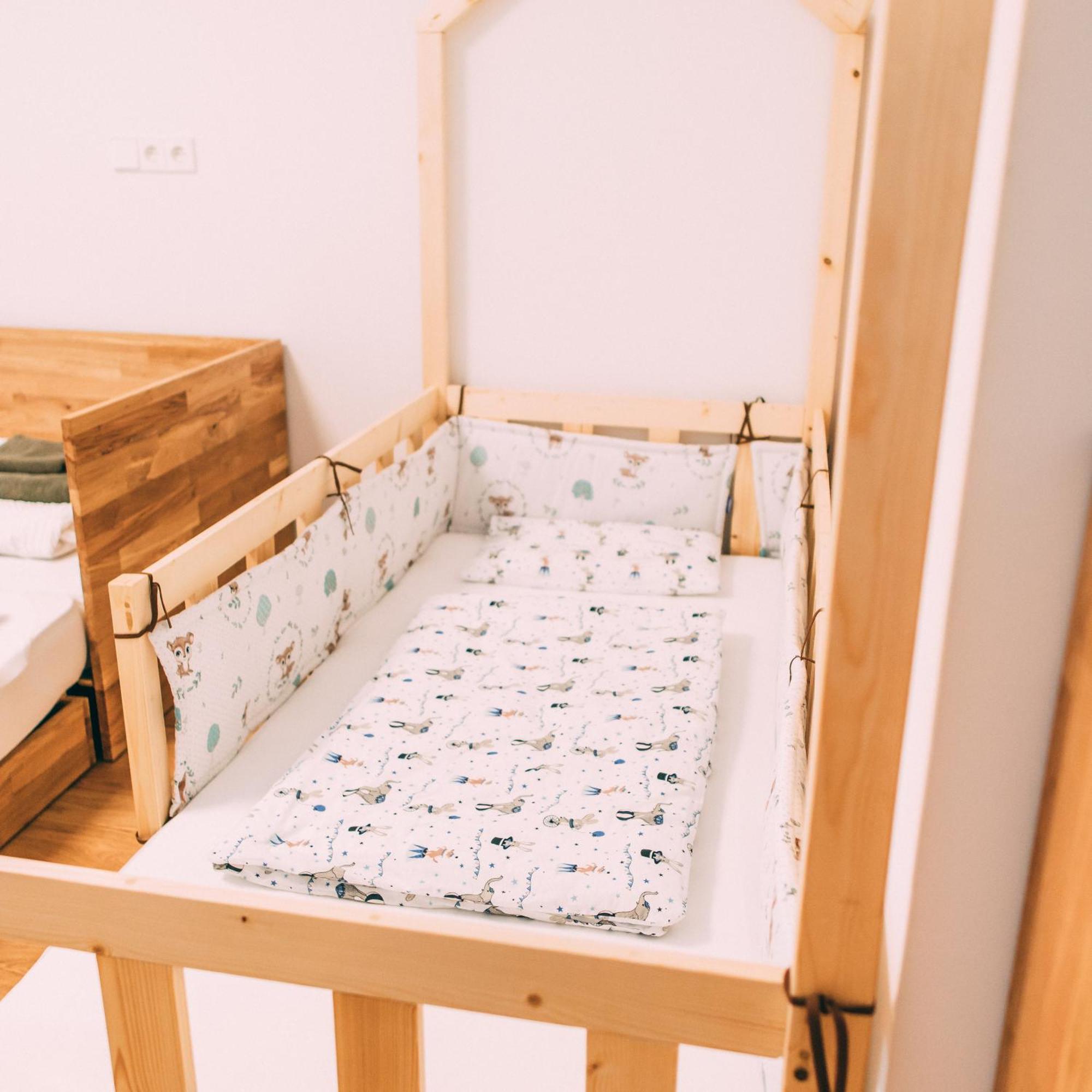 Gut Huegle Jugendzimmer رافنسبرغ الغرفة الصورة