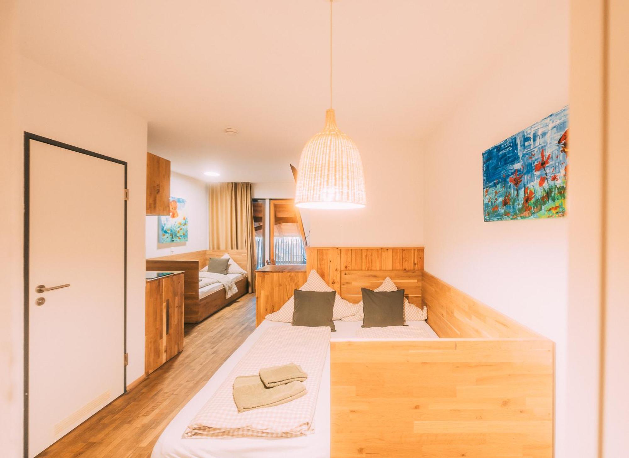 Gut Huegle Jugendzimmer رافنسبرغ الغرفة الصورة